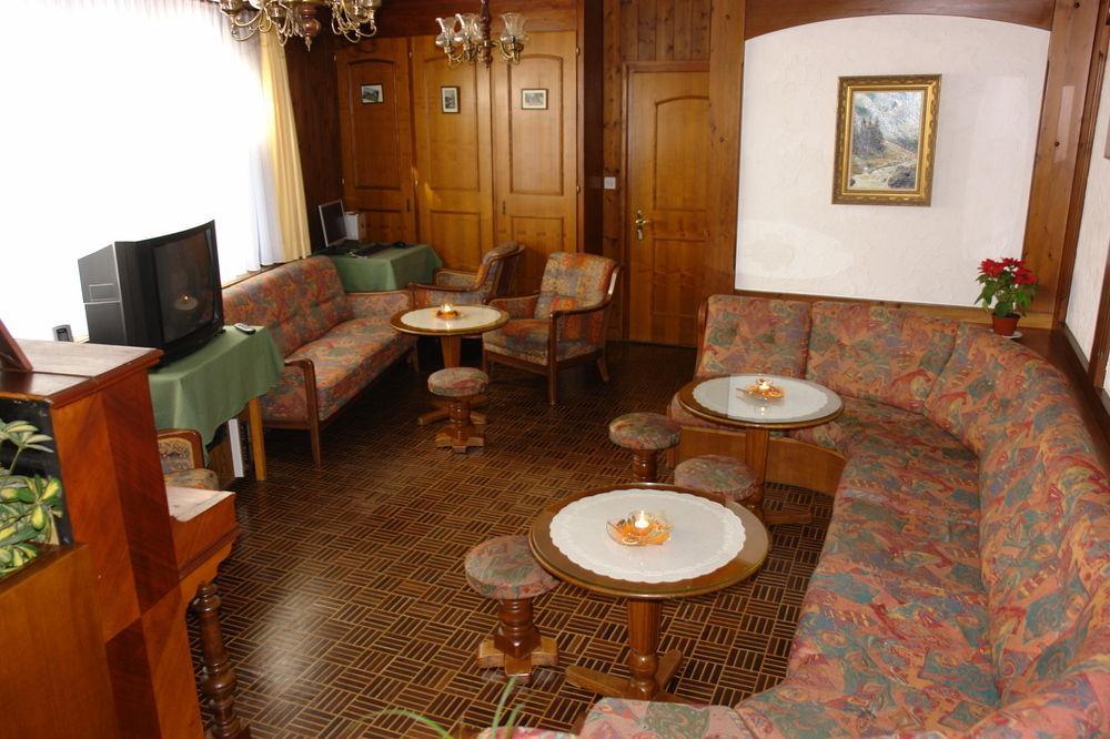 Hotel Rhodania Zermatt Kültér fotó